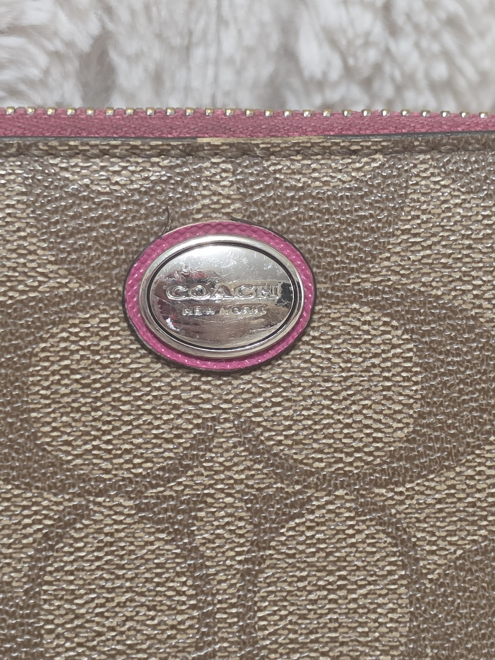 Coach Signature Zip Wallet in Brown with Pink Trim - Picture 2 of 8